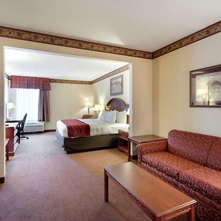 Quality Inn & Suites Bel Air I-95 Exit 77A Buitenkant foto