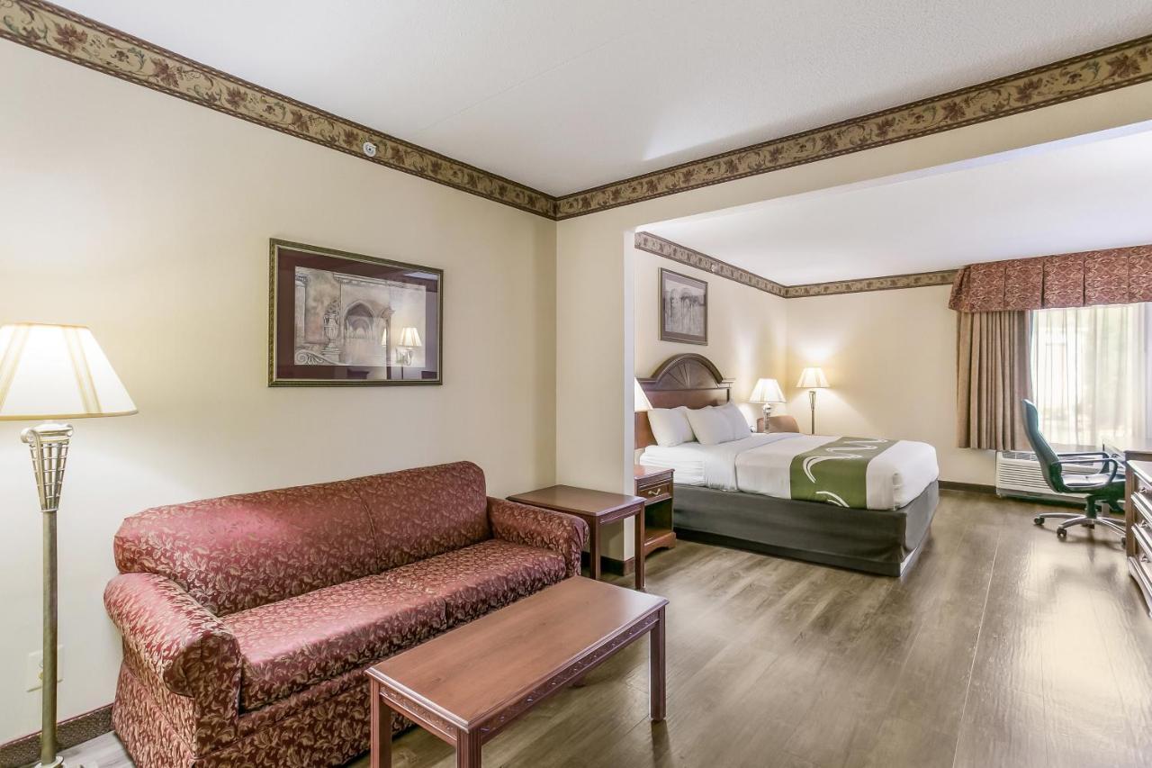 Quality Inn & Suites Bel Air I-95 Exit 77A Buitenkant foto