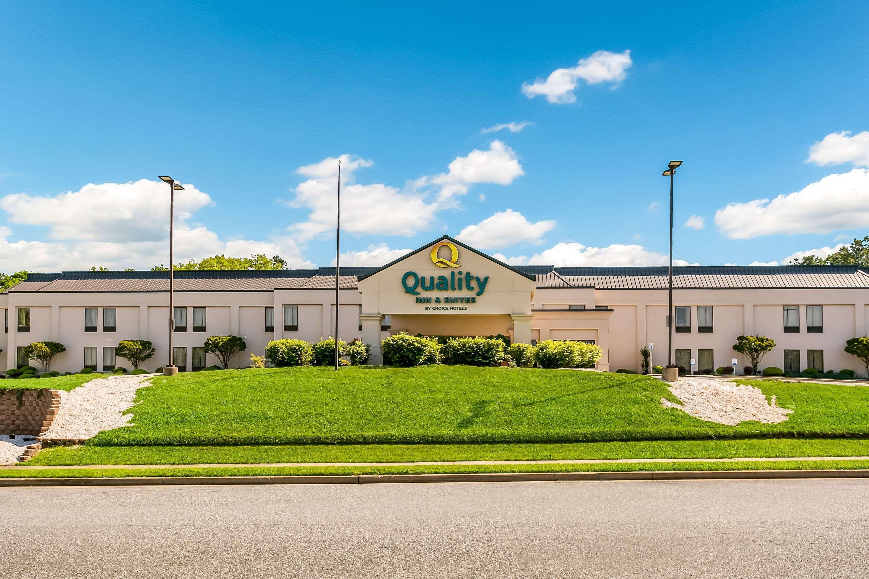 Quality Inn & Suites Bel Air I-95 Exit 77A Buitenkant foto