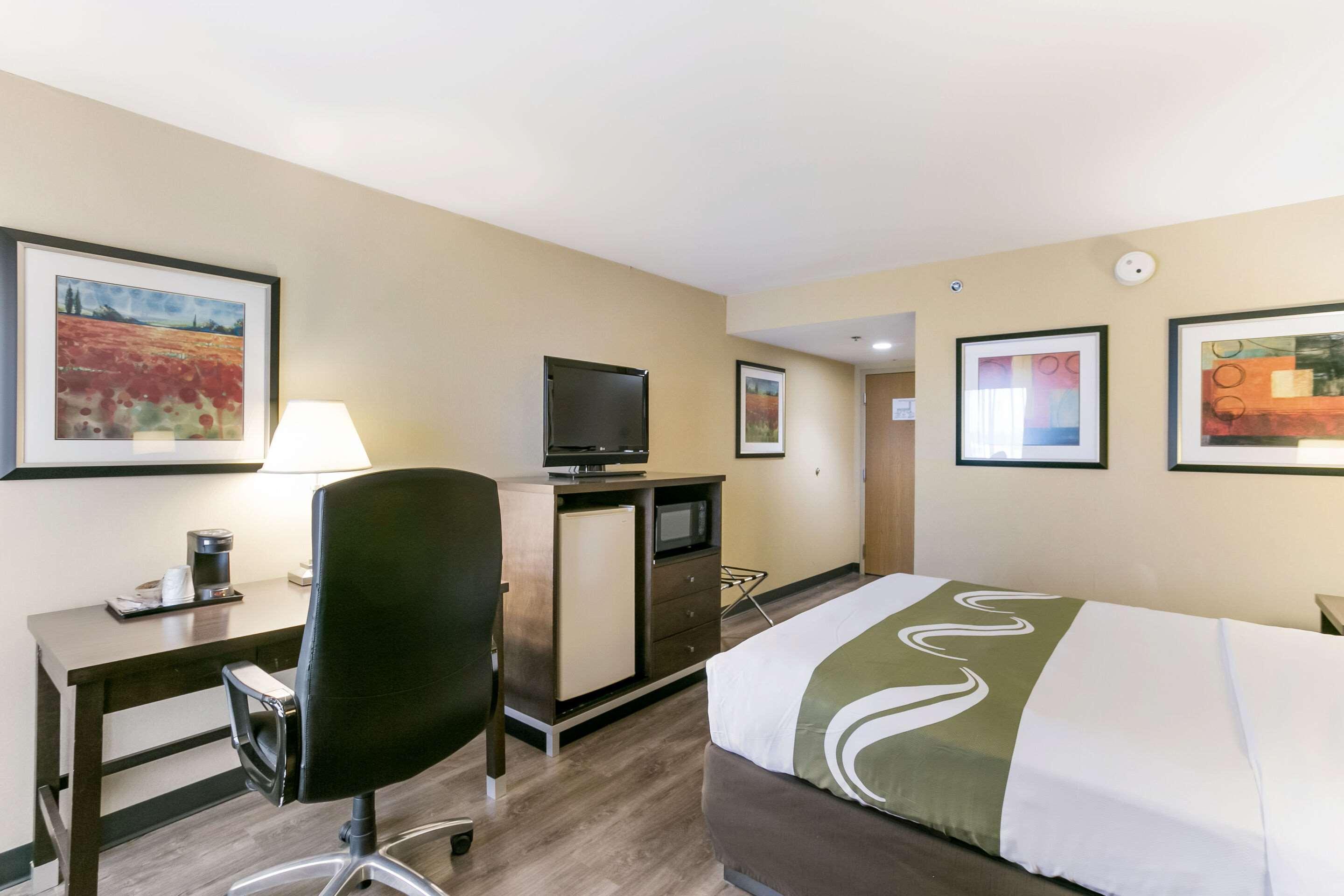 Quality Inn & Suites Bel Air I-95 Exit 77A Buitenkant foto