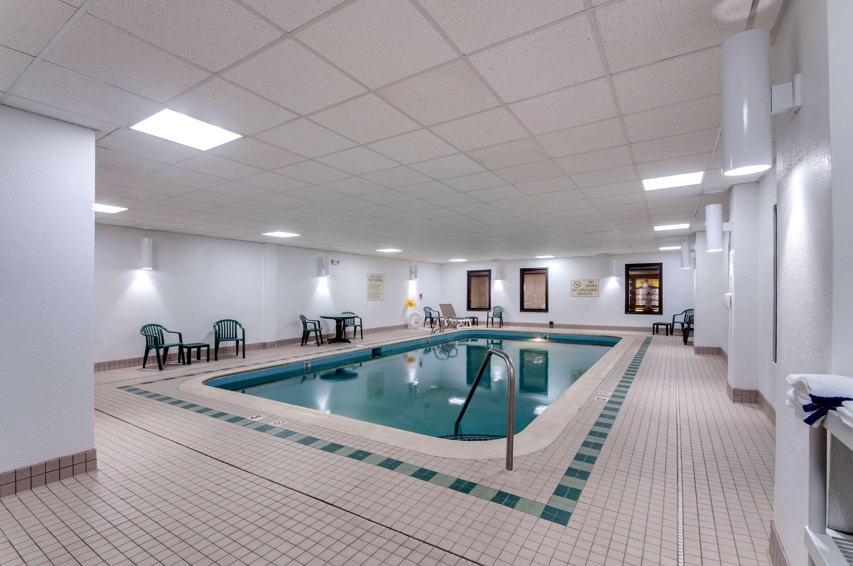 Quality Inn & Suites Bel Air I-95 Exit 77A Buitenkant foto