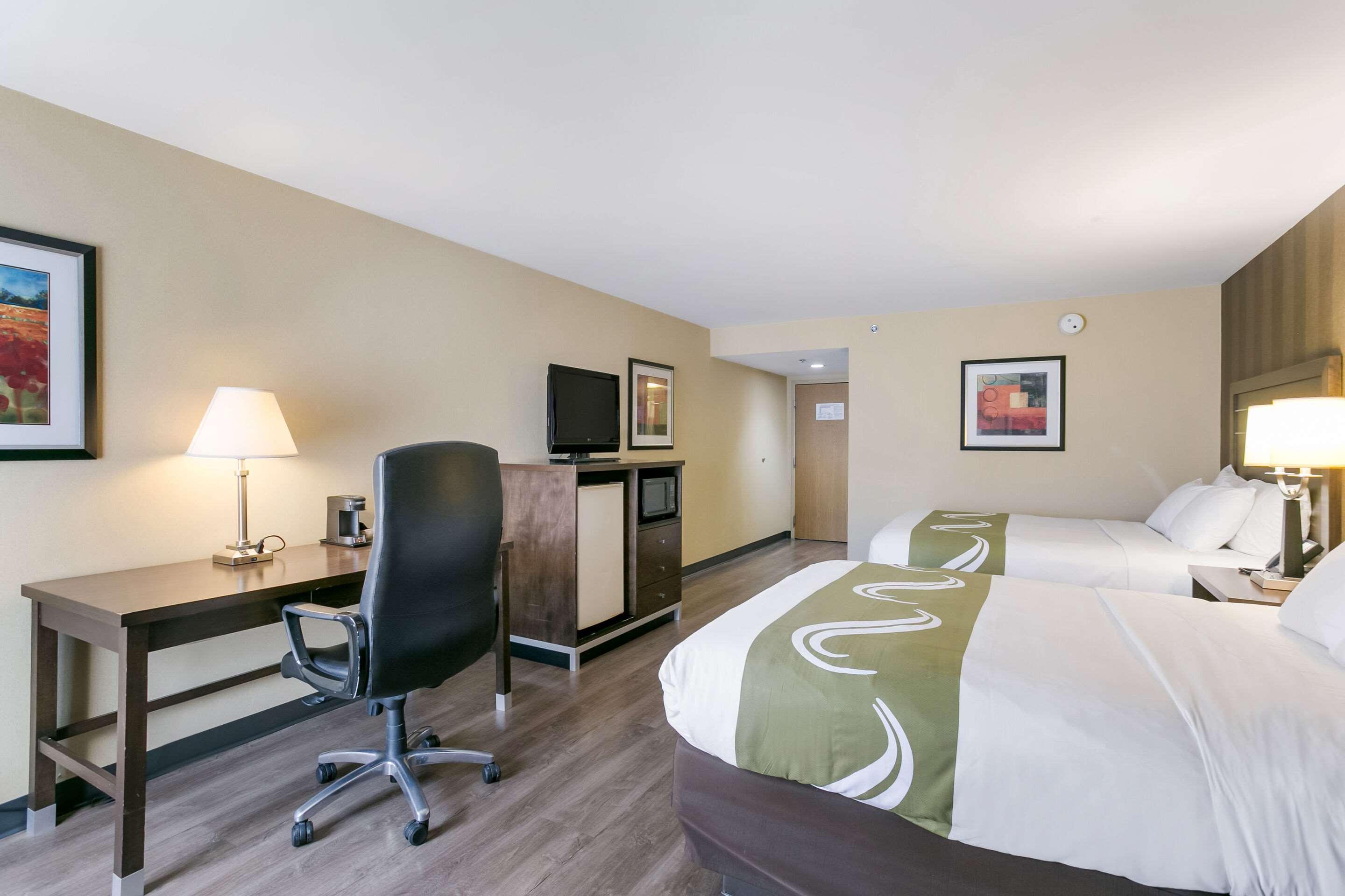 Quality Inn & Suites Bel Air I-95 Exit 77A Buitenkant foto