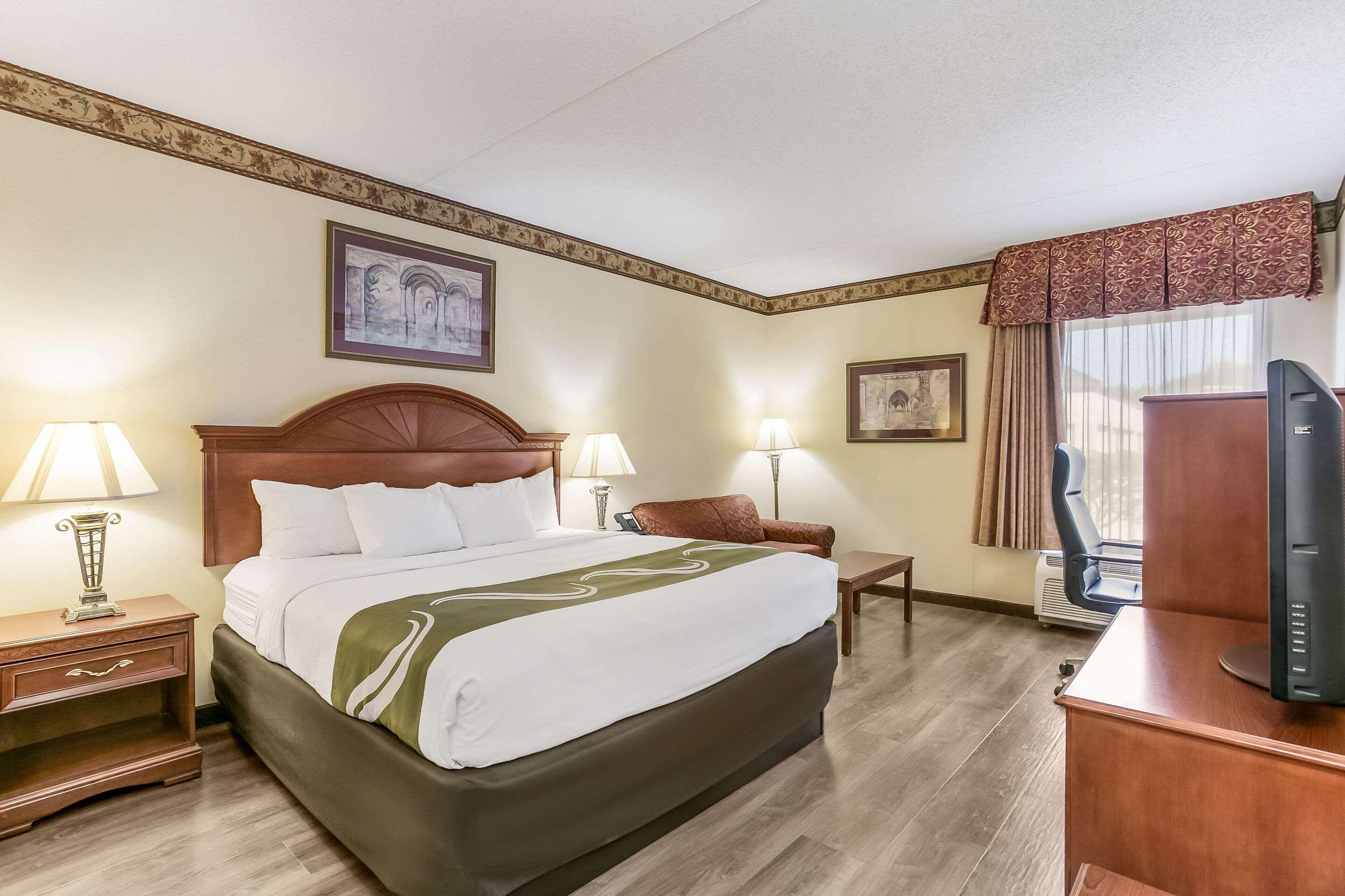 Quality Inn & Suites Bel Air I-95 Exit 77A Buitenkant foto