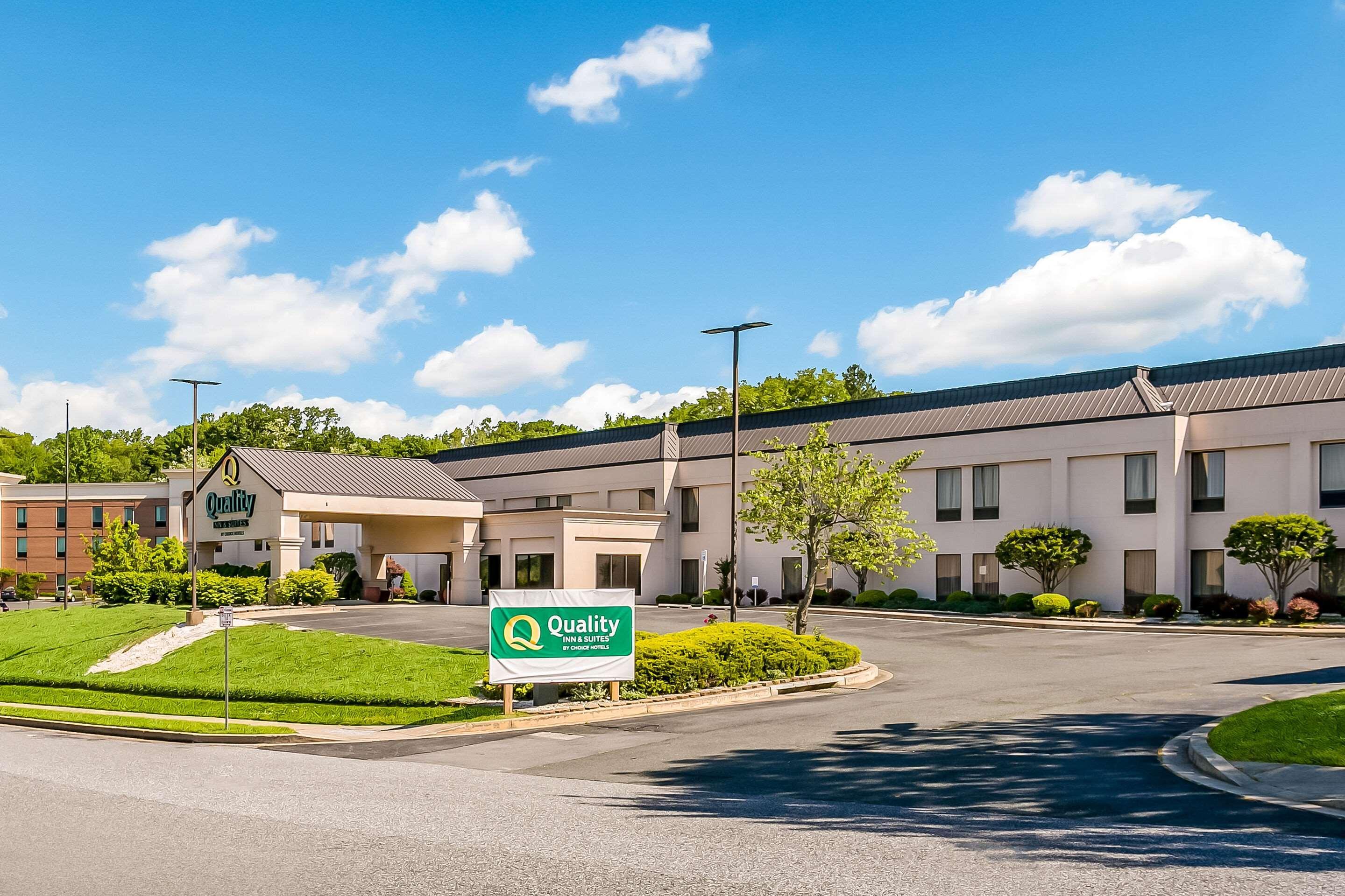 Quality Inn & Suites Bel Air I-95 Exit 77A Buitenkant foto