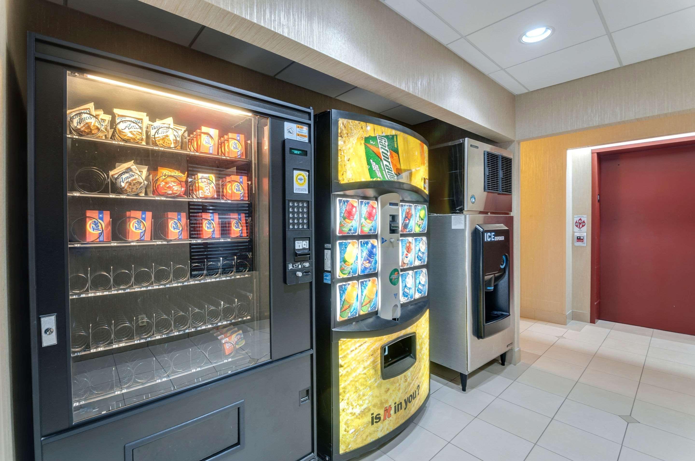 Quality Inn & Suites Bel Air I-95 Exit 77A Buitenkant foto