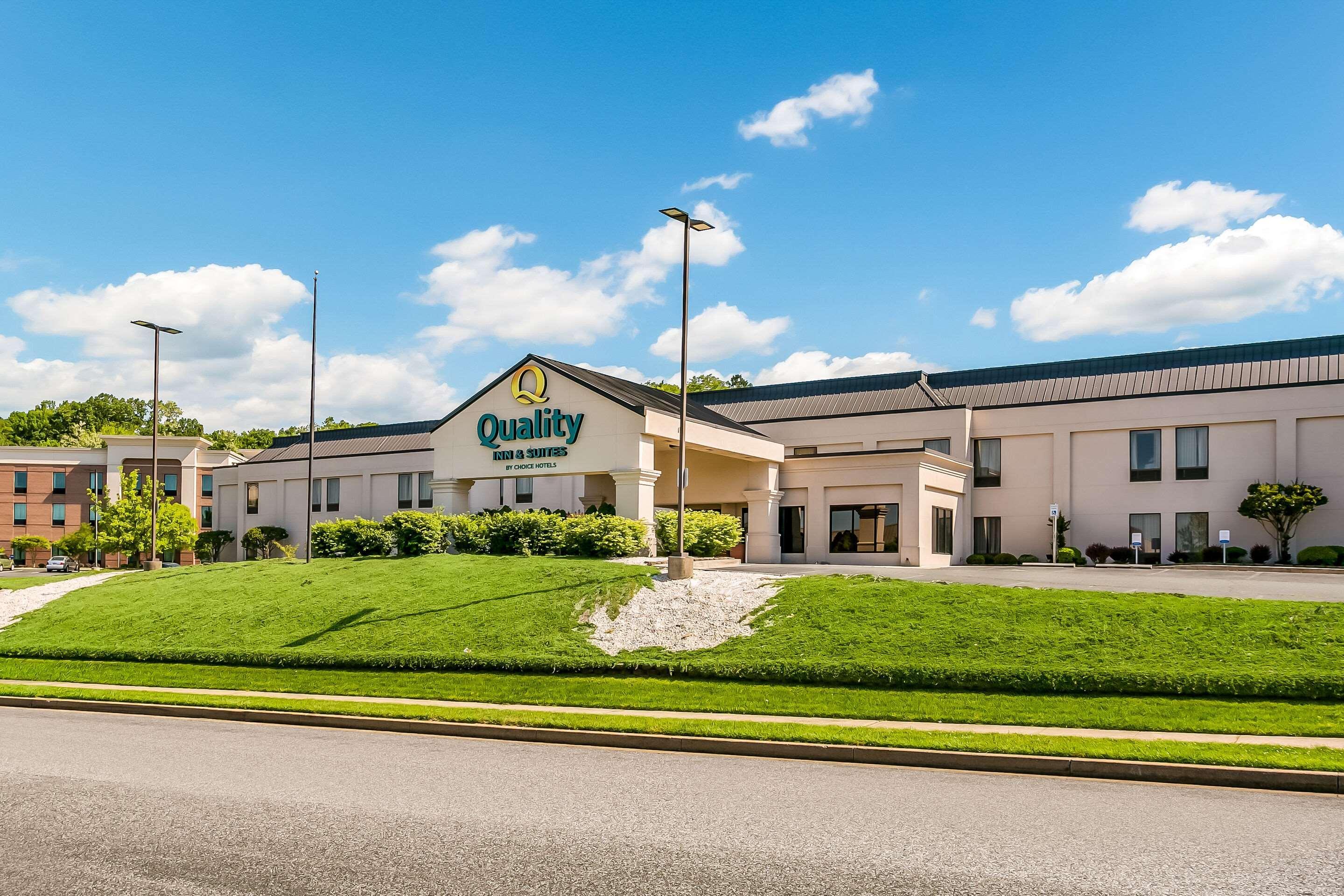 Quality Inn & Suites Bel Air I-95 Exit 77A Buitenkant foto