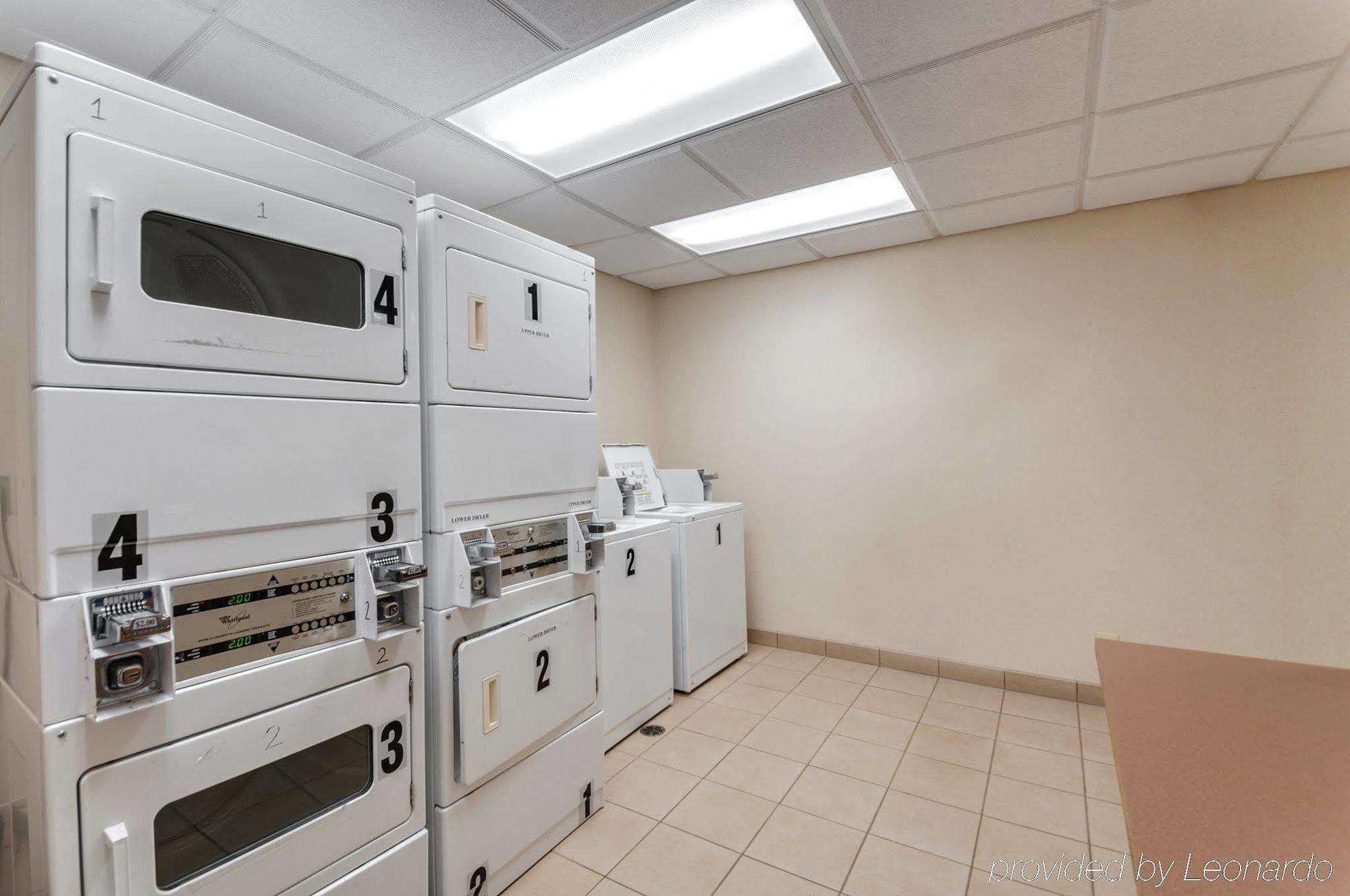 Quality Inn & Suites Bel Air I-95 Exit 77A Buitenkant foto